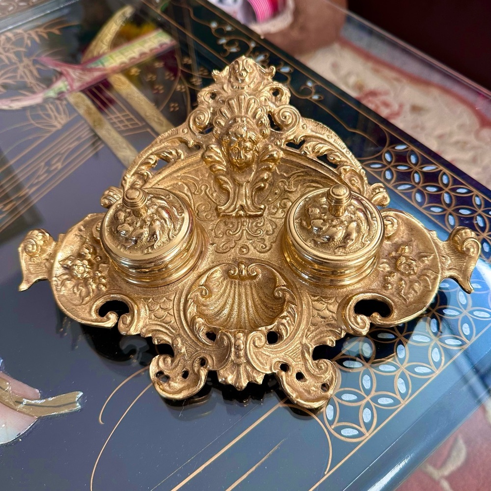 Vintage Beautiful Cherub Brass Gold INKWELL with Brass Inserts ‼️